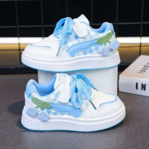 Children's sneakers
